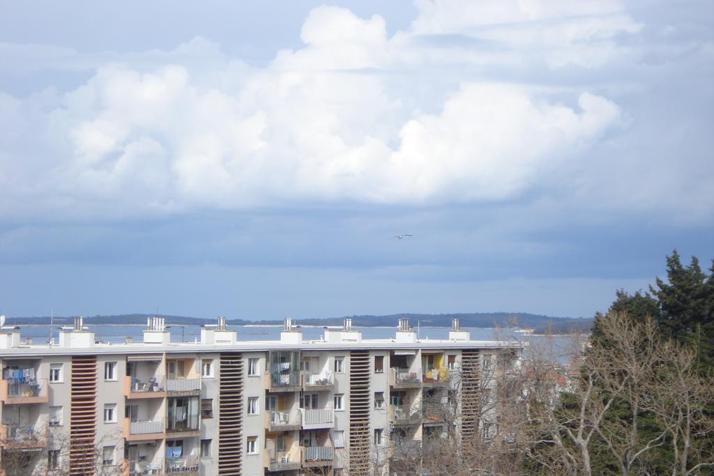 Apartments Katica พูลา ภายนอก รูปภาพ