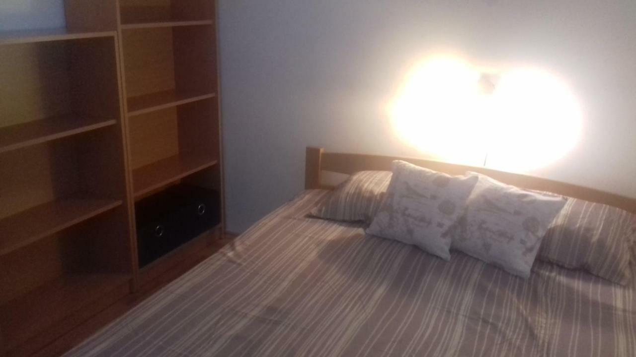 Apartments Katica พูลา ภายนอก รูปภาพ